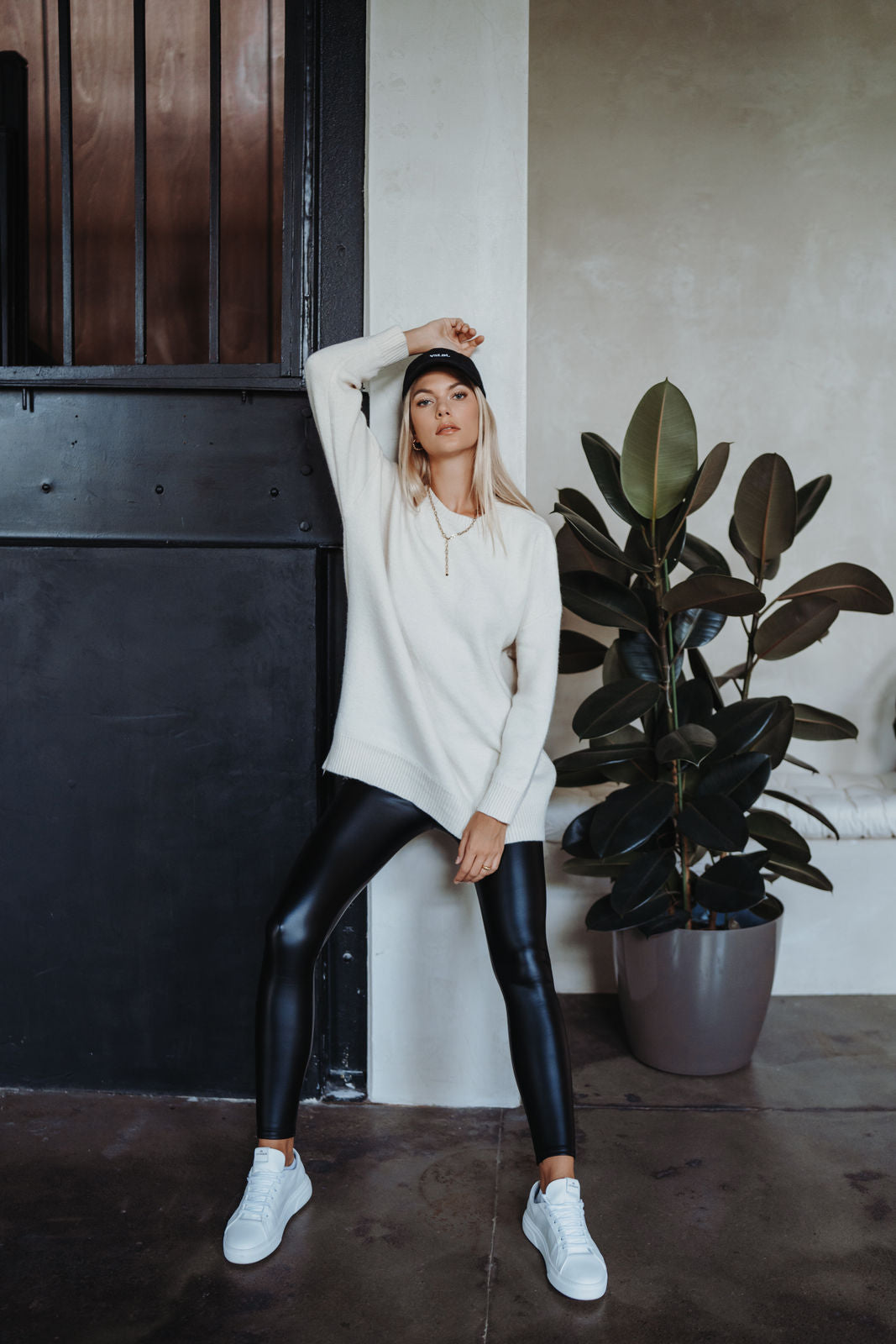 Pullover für leder leggings Clearance